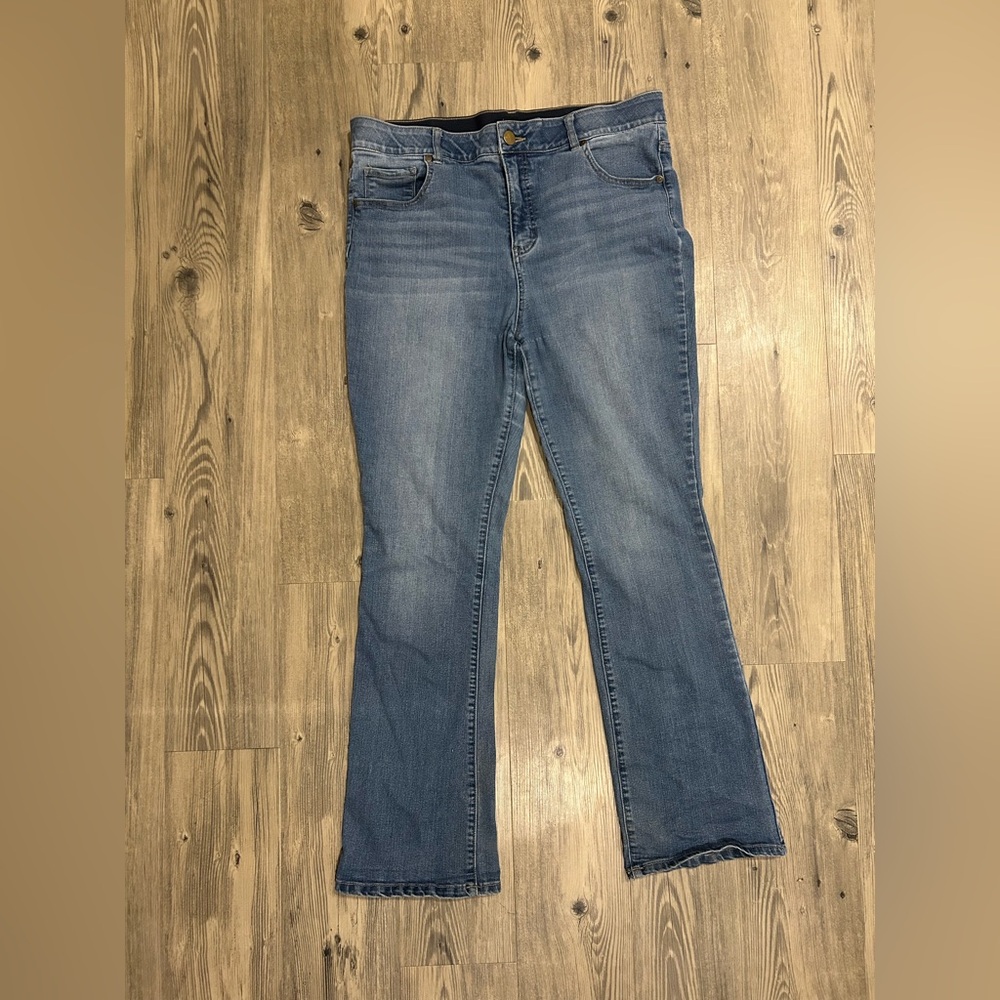 JNY Boot Cut Jeans - Picture 2 of 7